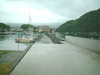 内浦重寺港